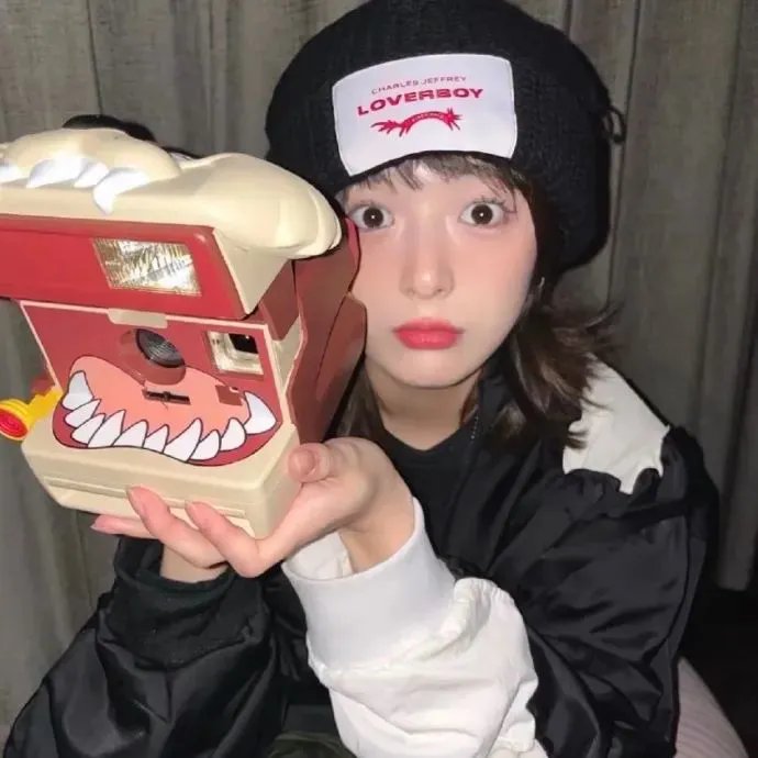 她的盛焰 封面